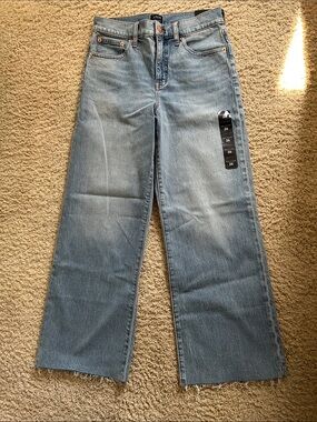 J Crew Light Wash Wide-Leg crop Jeans 26